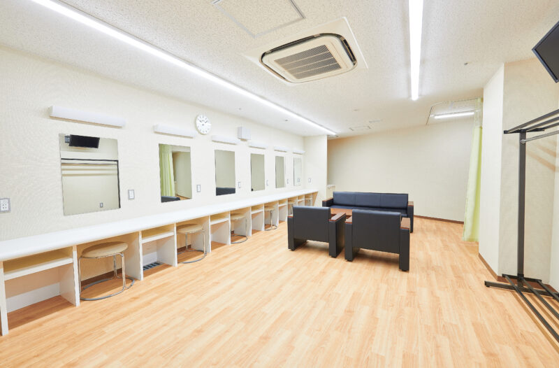 楽屋B